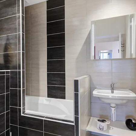 D'hotes La Baritaudiere Bed and Breakfast 3*