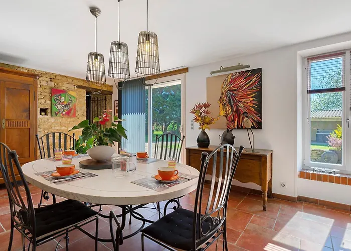 D'hotes La Baritaudiere 住宿加早餐酒店 *